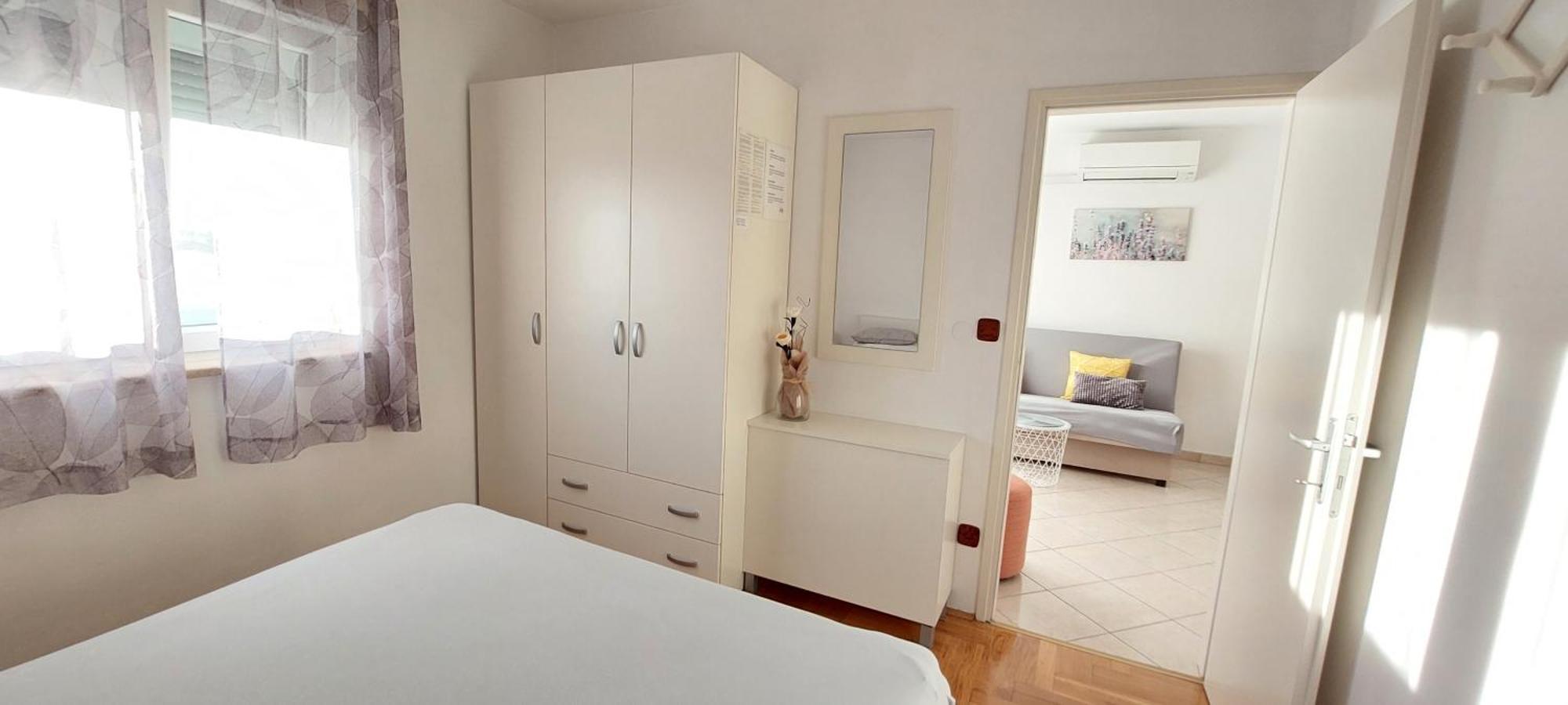 Apartment Ivana,Mali Maj Пореч Екстериор снимка
